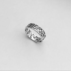 Sterling Silver Flower Filigree Ring, Vine Wedding Band, Filigree Jewelry